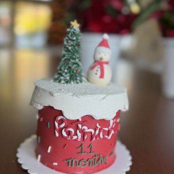 Delicia Bakery - Custom Cakes Near Me Delicia Bakery - Custom Cakes Near Me