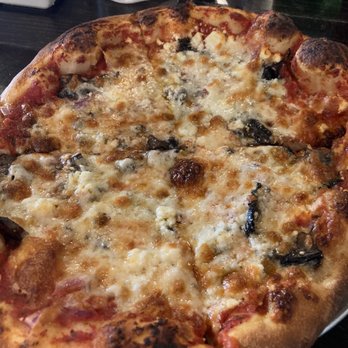 Crust Pizzeria - Special pizza well done - Pizza Near Me - Solana Beach, California Crust Pizzeria - Special pizza well done - Pizza Near Me - Solana Beach, California