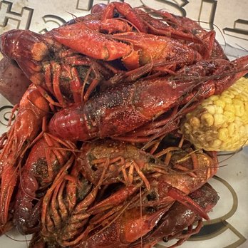 Grand Isle Seafood - Happy hour lb crawfish with corn, potato, mushroom at $8 - Southern Near Me - New Orleans, Louisiana