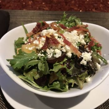 110 Grill - Salad was good - New American Near Me - Nashua, New Hampshire
