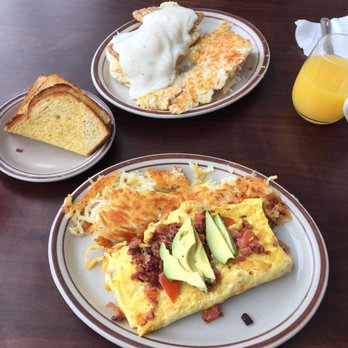 Tim’s Kitchen - Californian omelette and the country Benny! Yummmm! - Comfort Food Near Me - Puyallup, Washington