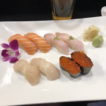 Sushi Daruma - Sake, hotate, ikura, hamachi nigiri - Sushi Bars Near Me - Salinas, California