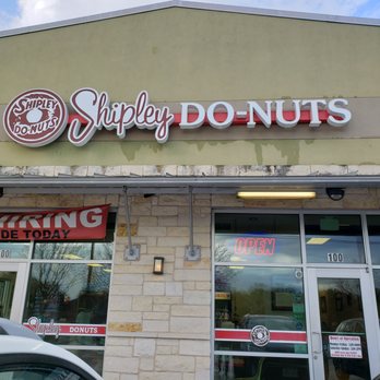 Shipley Do-Nuts - the front of the store - Donuts Near Me - Austin, Texas