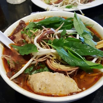 Ngự Bình Restaurant - bowl of yummy goodness - Vietnamese Near Me - Westminster, California Ngự Bình Restaurant - bowl of yummy goodness - Vietnamese Near Me - Westminster, California