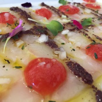 Crudo - Tiradito de lubina, imperdible! - Mediterranean Near Me - Zaragoza, Z