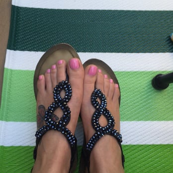 The Nail Bar - Pink pedi - Nail Salons Near Me - Burbank, California The Nail Bar - Pink pedi - Nail Salons Near Me - Burbank, California