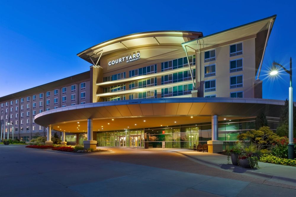 Courtyard by Marriott Omaha La Vista - wedding in La Vista, NE