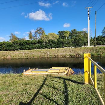 Hiatus Greenway - Parking Near Me - Plantation, Florida