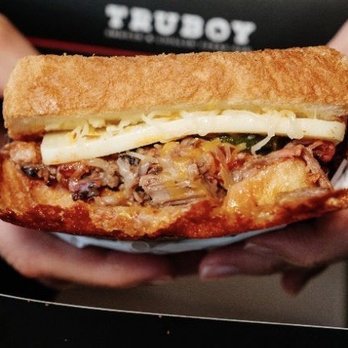Truboy BBQ - Brisket melt - Caterers Near Me - Missouri City, Texas Truboy BBQ - Brisket melt - Caterers Near Me - Missouri City, Texas