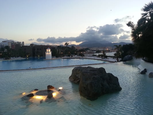 Parque Marítimo del Mediterráneo by null