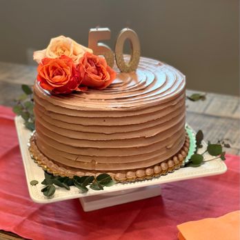 Cakes By Creme de la Creme - Patisserie/Cake Shop Near Me - Renton, Washington Cakes By Creme de la Creme - Patisserie/Cake Shop Near Me - Renton, Washington