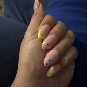 Liz Nails & Beauty - 3rd set I got here - Nail Salons Near Me - La Verne, California Liz Nails & Beauty - 3rd set I got here - Nail Salons Near Me - La Verne, California