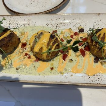State Fare Kitchen & Bar-The Woodlands - Salmon cakes - Breakfast & Brunch Near Me - Spring, Texas State Fare Kitchen & Bar-The Woodlands - Salmon cakes - Breakfast & Brunch Near Me - Spring, Texas