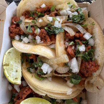 Taco Ronnie’s - Food Trucks Near Me - Navasota, Texas