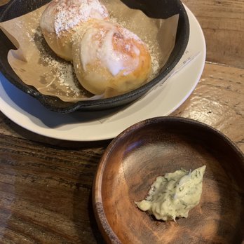 Restaurant Gish - Savory dinner rolls with dill butter - New American Near Me - Santa Clara, California Restaurant Gish - Savory dinner rolls with dill butter - New American Near Me - Santa Clara, California
