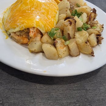 Flavor Table - Salmon croquet, shrimp omelet, catfish and fish combo plate - Cajun/Creole Near Me - Los Angeles, California Flavor Table - Salmon croquet, shrimp omelet, catfish and fish combo plate - Cajun/Creole Near Me - Los Angeles, California