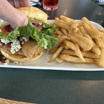 Indian Head Resort Profile Room - This picture shows the best damn crispy hot fries I've had in a long time. With a perfectly crispy, not to thick chicken patty. Yum! - New American Near Me - Lincoln, New Hampshire Indian Head Resort Profile Room - This picture shows the best damn crispy hot fries I've had in a long time. With a perfectly crispy, not to thick chicken patty. Yum! - New American Near Me - Lincoln, New Hampshire