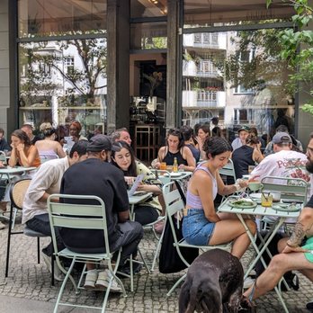 Love at first bite cafe - Breakfast & Brunch Near Me - Berlin, BE