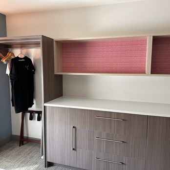 Home2 Suites by Hilton Warner Robins - Storage Space & Closet - Hotels Near Me - Warner Robins, Georgia