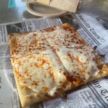 Chicago Brewhouse - Pizza - Beer Bar Near Me - Chicago, Illinois Chicago Brewhouse - Pizza - Beer Bar Near Me - Chicago, Illinois