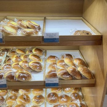 Paris Baguette - Coffee & Tea Near Me - Los Angeles, California Paris Baguette - Coffee & Tea Near Me - Los Angeles, California