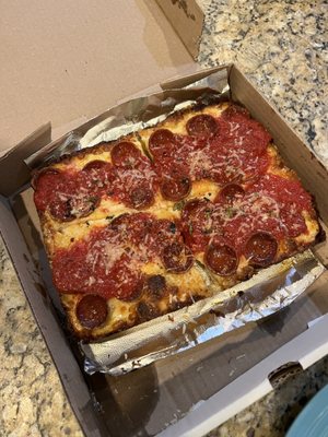 Gold Tooth Tony's Detroit Pizza by null