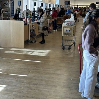 Marshalls - All hands on deck at the checkout area - Department Stores Near Me - Shelby Township, Michigan Marshalls - All hands on deck at the checkout area - Department Stores Near Me - Shelby Township, Michigan