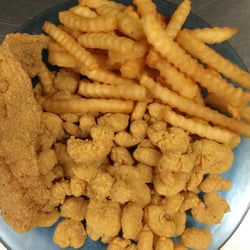 Lee's Seafood - Popcorn shrimp with one fish