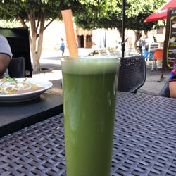 Cafeteria De Rossi - Jugó verde. Very tasty!
