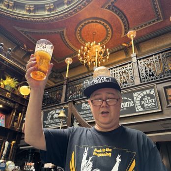 Old Joint Stock - What atmosphere! Regal! - Pubs Near Me - Birmingham, XWM