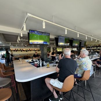 Tap & Barrel - Bridges - Breakfast & Brunch Near Me - Vancouver, British Columbia Tap & Barrel - Bridges - Breakfast & Brunch Near Me - Vancouver, British Columbia