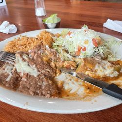 El Frijolito Restaurant - The Chile relleno/sope combo did not disappoint.   The place is clean, family friendly and accommodating staff.