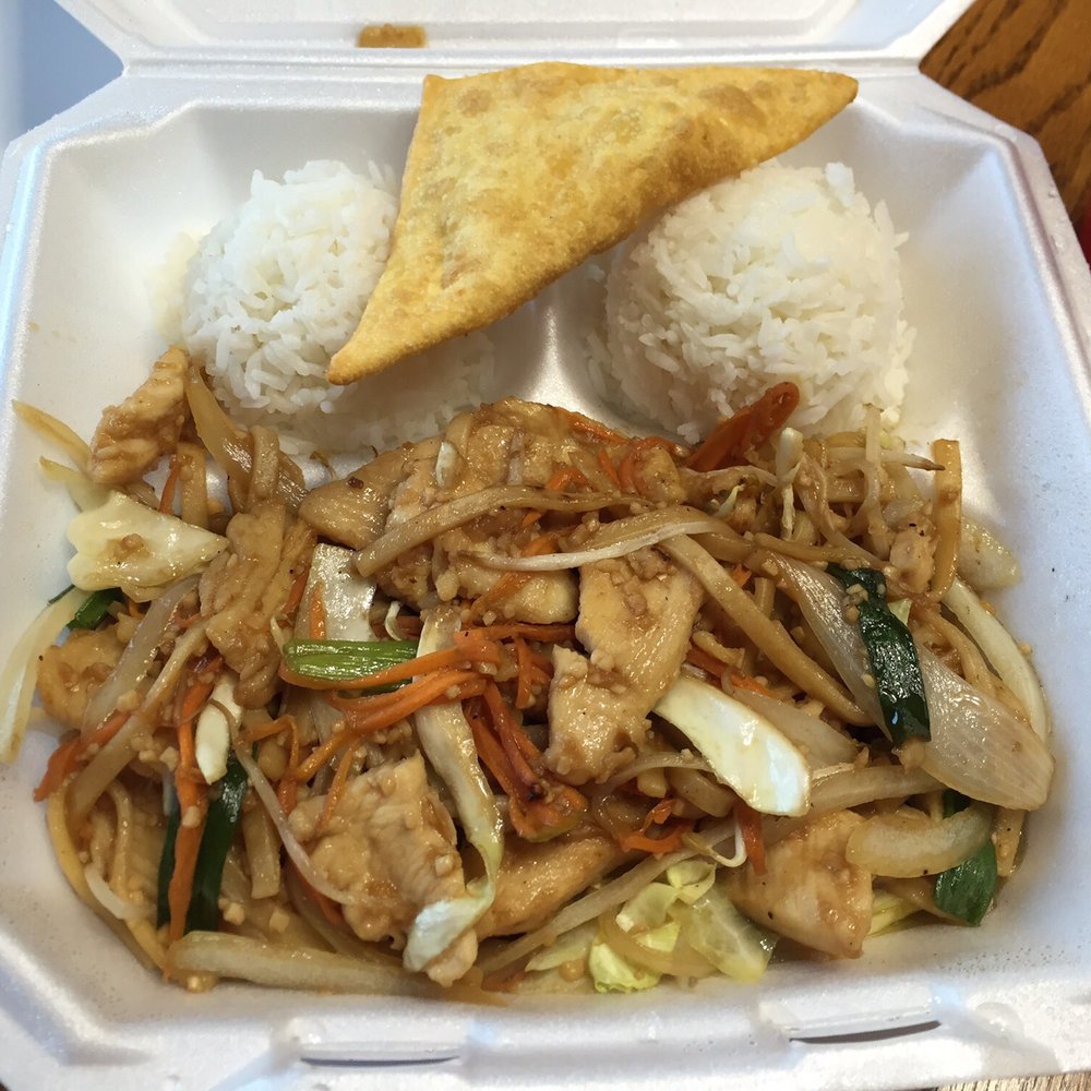 Sam's Fine Food Egg Rolls - Chicken Lo Mein with white rice and crab rangoon - Chinese Near Me - Des Moines, Iowa Sam's Fine Food Egg Rolls - Chicken Lo Mein with white rice and crab rangoon - Chinese Near Me - Des Moines, Iowa