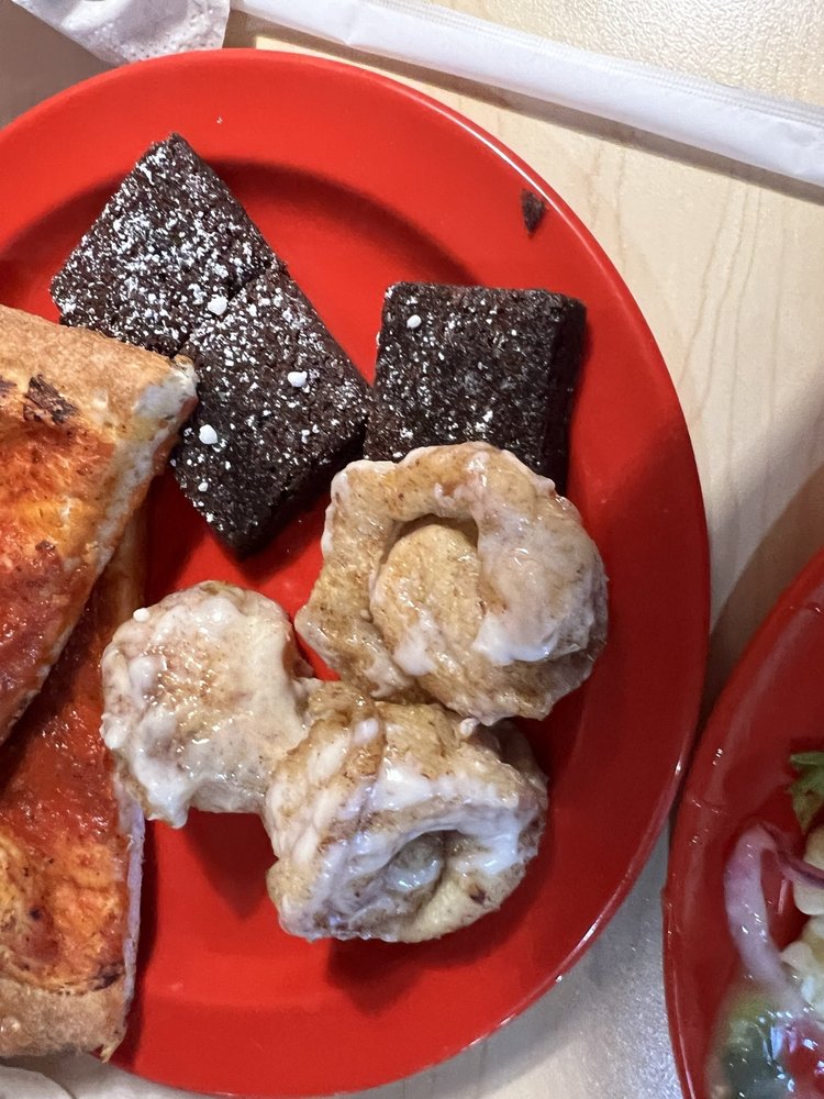 CICIS PIZZA Updated August 2024 59 Photos & 58 Reviews 808 Green