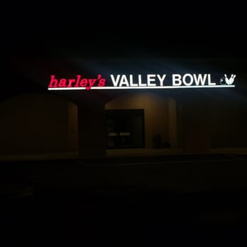 Harley's Valley Bowl - Outside of the place - Bowling Near Me - Simi Valley, California