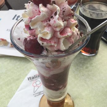 Eiscafe Italia - Ice Cream & Frozen Yogurt Near Me - Friedrichshafen, BW Eiscafe Italia - Ice Cream & Frozen Yogurt Near Me - Friedrichshafen, BW