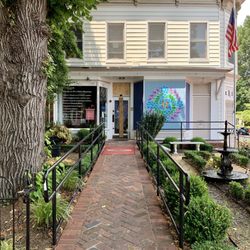 Grubb’s Pharmacy