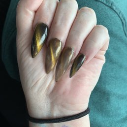 Tiger Eye Nails.