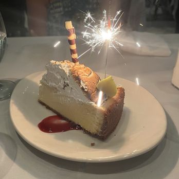 Latitudes - Sunset Key Cottages - Key lime Pie - Seafood Near Me - Key West, Florida