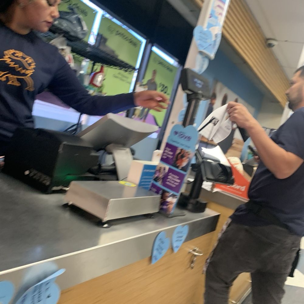 Petco - 6:59pm I was waiting for employee Luis to complete his purchase after locking doors early - Pet Stores Near Me - Los Angeles, California Petco - 6:59pm I was waiting for employee Luis to complete his purchase after locking doors early - Pet Stores Near Me - Los Angeles, California