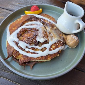 OB Surf Lodge - Breakfast & Brunch Near Me - San Diego, California OB Surf Lodge - Breakfast & Brunch Near Me - San Diego, California