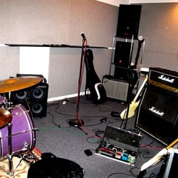 Rivington Music Rehearsal Studios - Studio 11, $25hr, call 212 353 0585 to book.