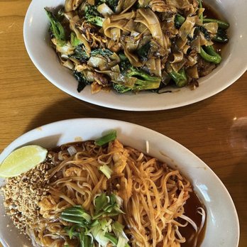 Siri Thai Cuisine - Pad Thai and Pad See Ewe - Thai Near Me - Athens, Georgia Siri Thai Cuisine - Pad Thai and Pad See Ewe - Thai Near Me - Athens, Georgia