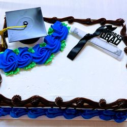 Baskin-Robbins - Graduation Ice Cream Cake with fudge borders