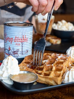 Caribou Gourmand - Restaurant de Terroir Québécois - Souper et Brunch et grande terrasse by null