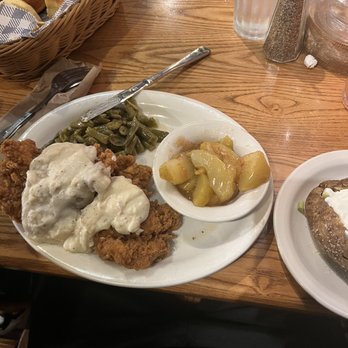 Cracker Barrel Old Country Store - Chicken Fried Chicken - American Near Me - Lancaster, Pennsylvania