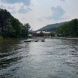 The Honi-Honi Bar - Boat parking