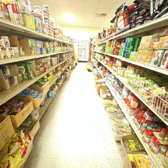 Super International Food - Well stocked shelves - Grocery Near Me - Wausau, Wisconsin