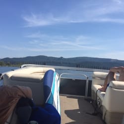 Lake Escapes Boat Rentals