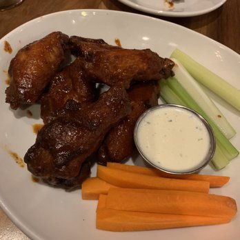 Aliment - BBQ Chicken Wings ($16) - New American Near Me - San Francisco, California Aliment - BBQ Chicken Wings ($16) - New American Near Me - San Francisco, California
